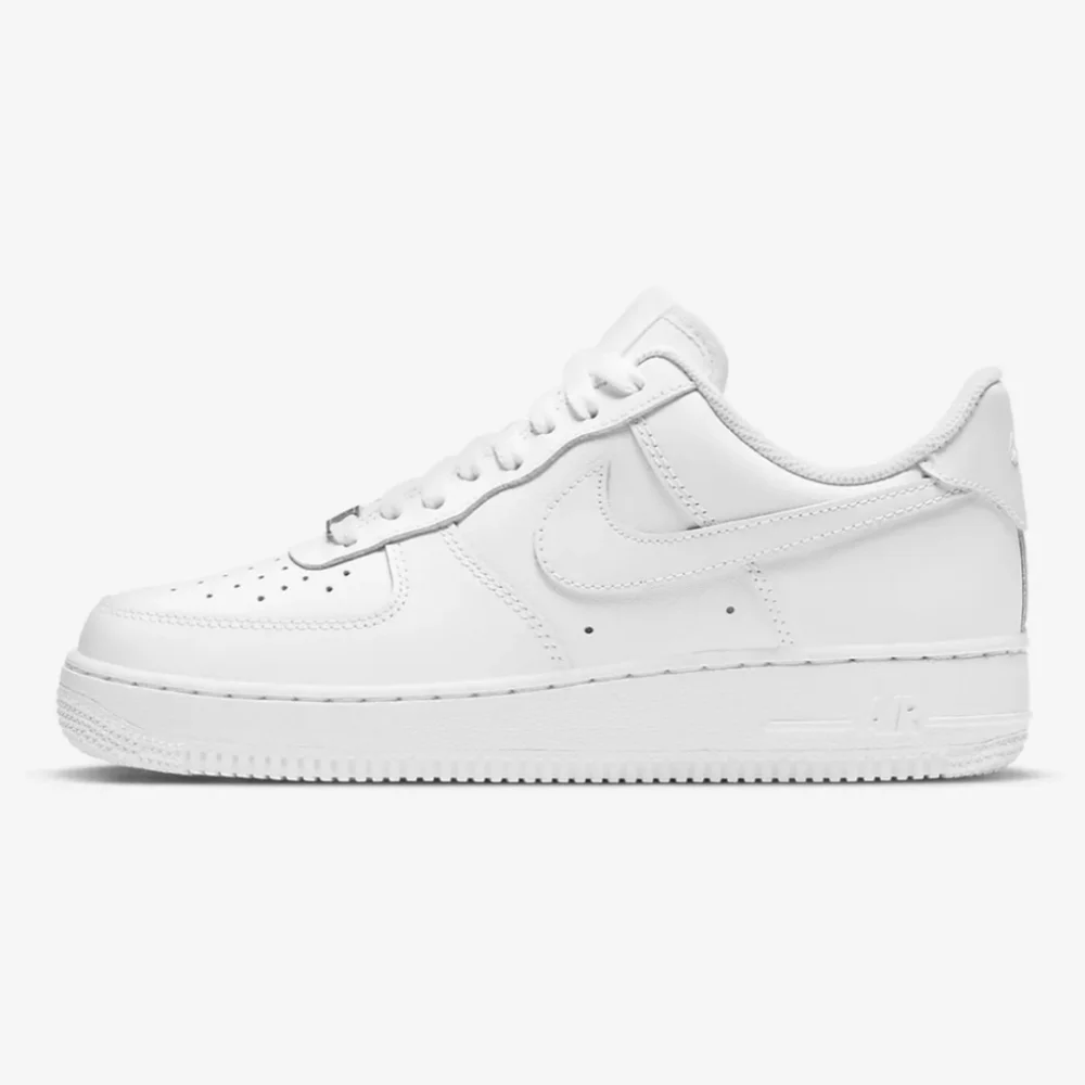 Nike Air Force 1, White, 8½M - Picture 2 of 8